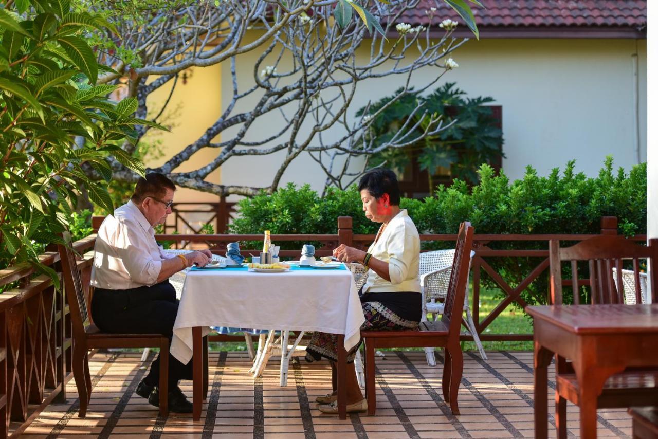 Senesothxuene Hotel Muang Khong Bagian luar foto
