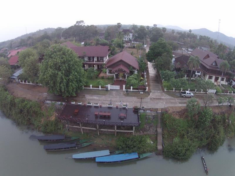 Senesothxuene Hotel Muang Khong Bagian luar foto